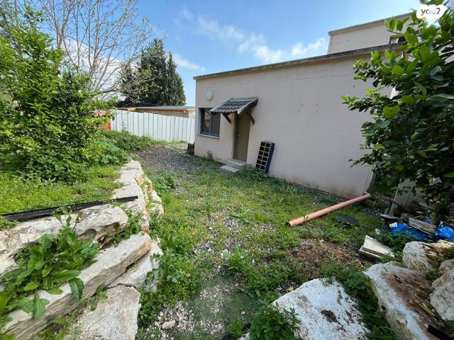 יחידת דיור, דרך העמק 1, יקנעם, יקנעם