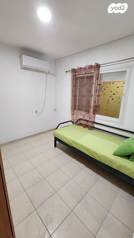 דירה, העצמאות 58, פנחס ספיר, מגדל העמק