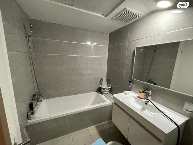 דירה, אברהם מחרז 16, סנטרל פארק / האצטדיון, באר שבע