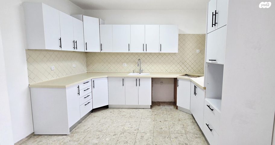 דירה, הכורמים 9, קרית כרמים, ראשון לציון