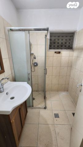 דירה, העצמאות 58, פנחס ספיר, מגדל העמק