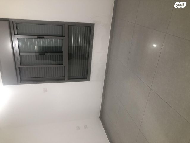 דירה, דרך בן גוריון 3, אבן גבירול, רחובות