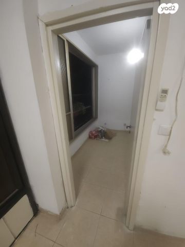 דירה, יהודה לייב פינסקר 40, רמב"ם, ראשון לציון