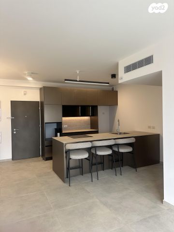 דירה, אמנון ליפקין שחק 4, נוף הטיילת, נתניה