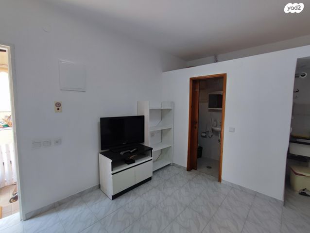 יחידת דיור, יאנוש קורצ'אק 14, עלייה, כפר סבא