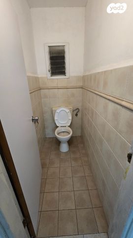 דירה, בר כוכבא 13, האצטדיון, טבריה