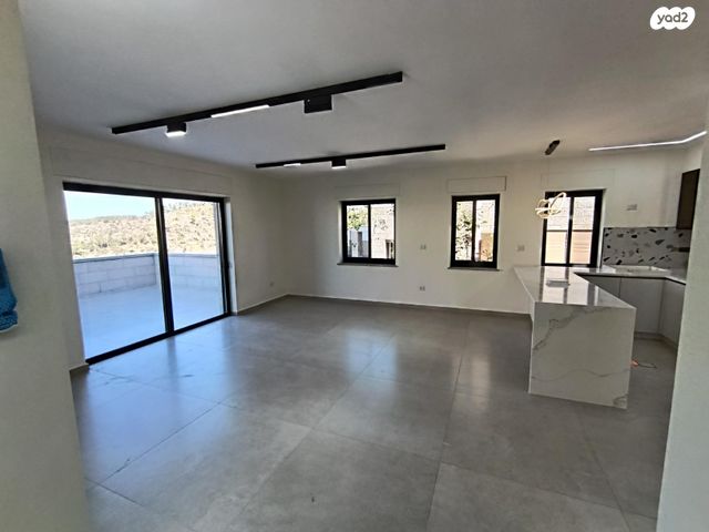 יחידת דיור, המצפה 16, אבו גוש, אבו גוש