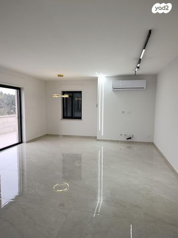 יחידת דיור, המצפה 34, אבו גוש, אבו גוש