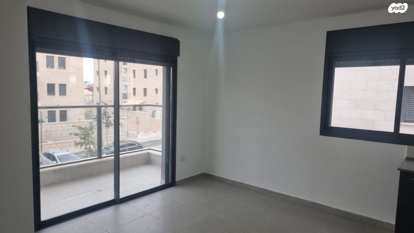 דירה, שיר השירים 7, גן יבנה מערב, גן יבנה