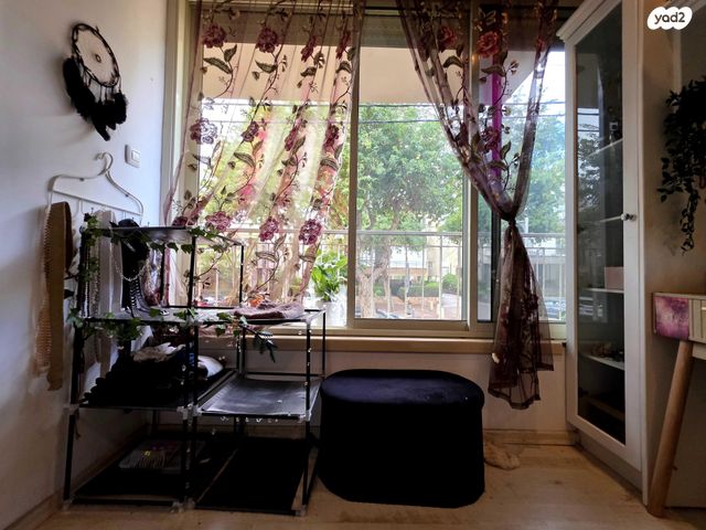 דירה, השרון 1, רסקו א', חולון