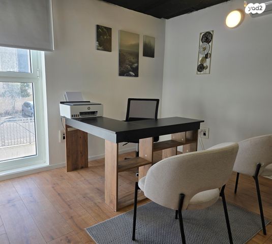 משרדים, אלה 2, החורש, חריש