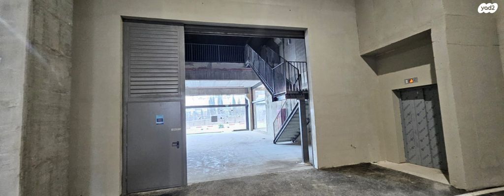 חנויות/ שטח מסחרי, בן ציון גליס 34, פארק עסקים ירקון / אזור תעשיה סגולה, פתח תקווה