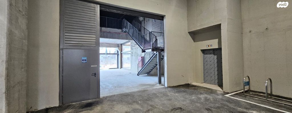 חנויות/ שטח מסחרי, בן ציון גליס 34, פארק עסקים ירקון / אזור תעשיה סגולה, פתח תקווה