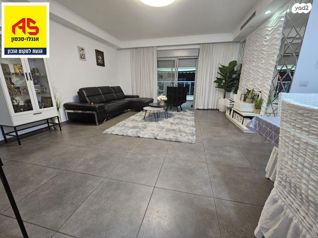 דירה, שקמים ואגמים, אשקלון