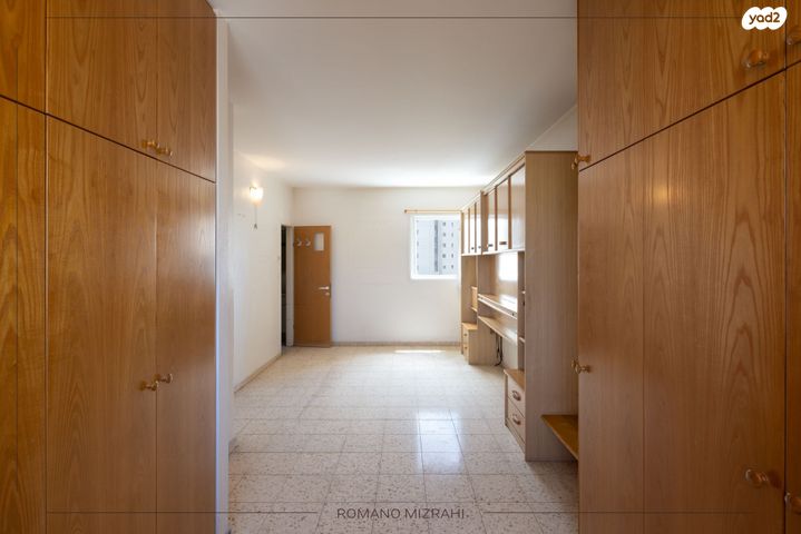 דירה, שמעון בן צבי, שטח 9, גבעתיים