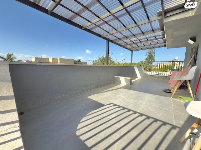 דו משפחתי, יוסף שפרינצק, קרית בנימין, קרית אתא