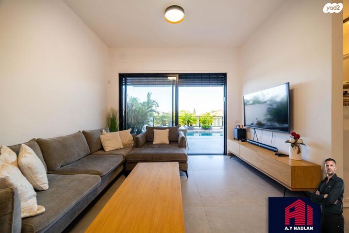 בית פרטי/ קוטג', אהרון אוזן, נחלת יהודה, ראשון לציון