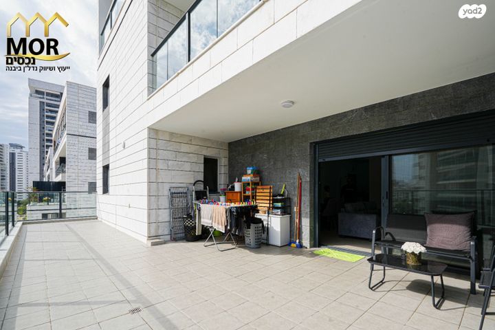 דירה, נאות רבין, יבנה