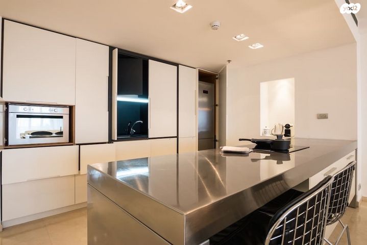 דירה, הרצליה