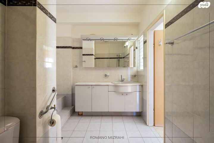 דירה, שמעון בן צבי, שטח 9, גבעתיים