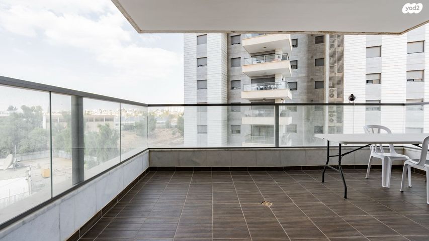 דירה, אברהם מחרז, סנטרל פארק / האצטדיון, באר שבע