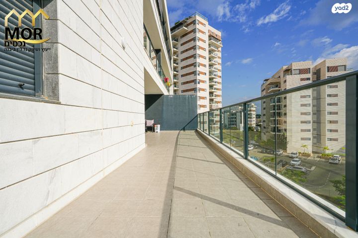 דירה, נאות רבין, יבנה