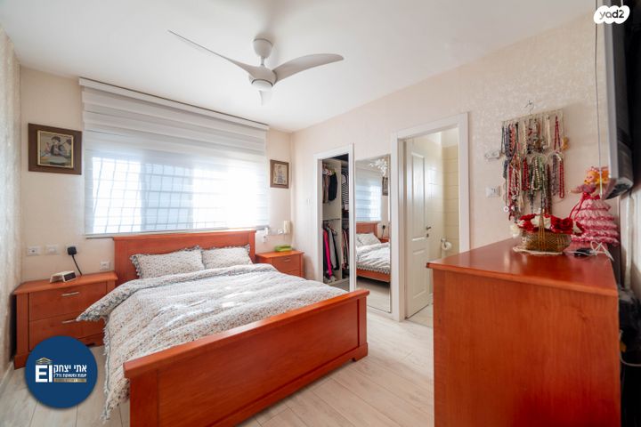 דירה, דוד טבצ'ניק, נווה גן, פתח תקווה