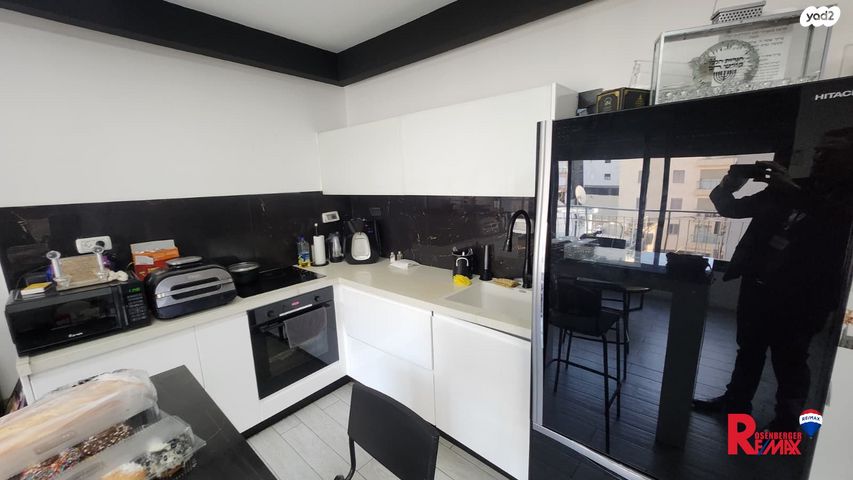 גג/ פנטהאוז, החשמונאים 15, גרין ועם, חולון