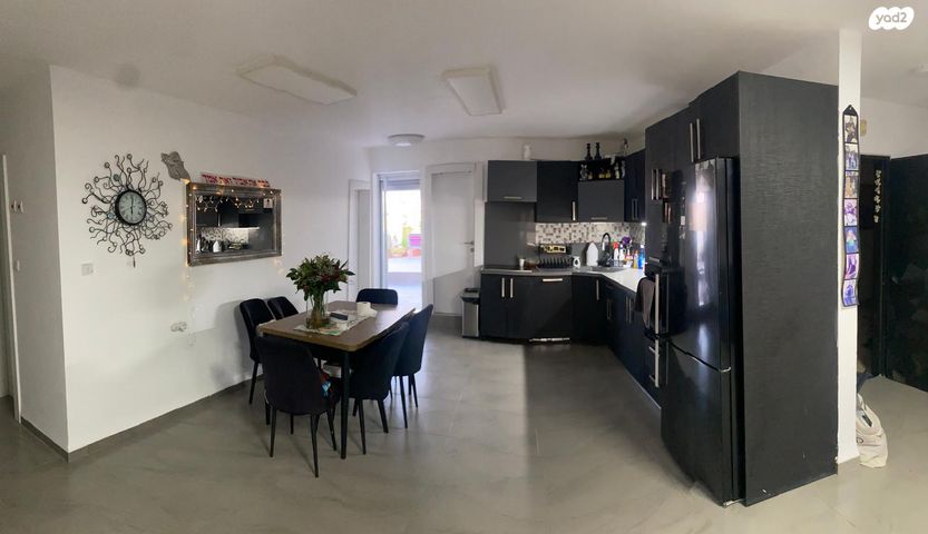 גג/ פנטהאוז, הזמיר, נהריה הירוקה, נהריה