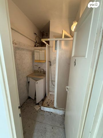 דירה, שדרות יד לבנים 25, יד אליהו, תל אביב יפו