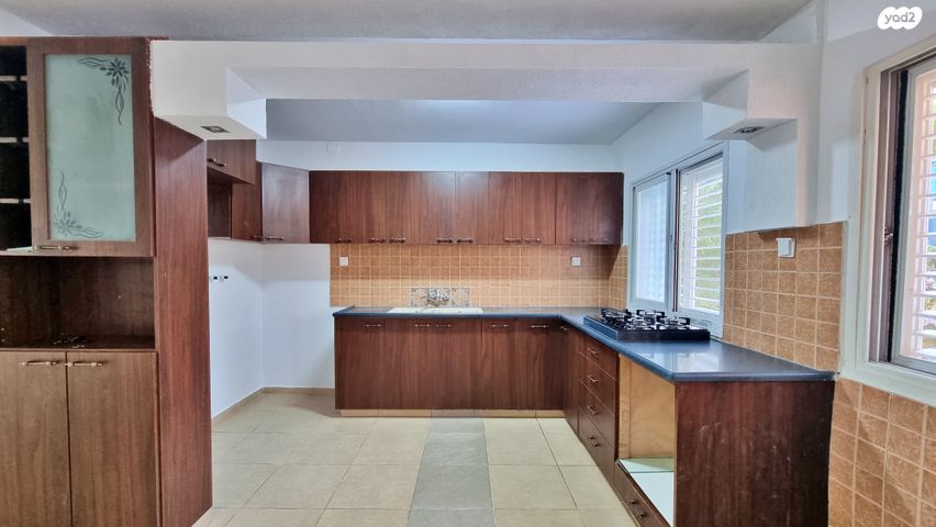 דירה, הפרחים, אשכול, כרמיאל