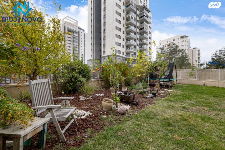 דירת גן, התורן, נאות רבין, יבנה