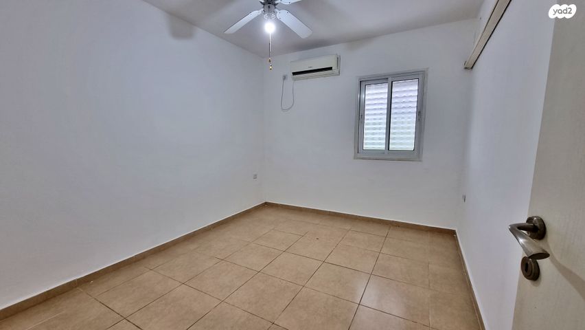 דירה, הפרחים, אשכול, כרמיאל