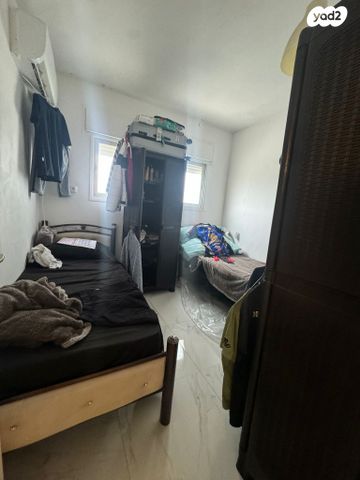 דירה, יצחק בן צבי, קרית בנימין, קרית אתא