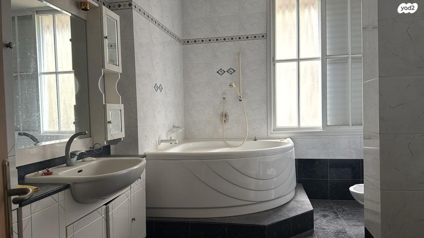 דירה, דיזנגוף 4, צפון מערב מרכז העיר, נתניה