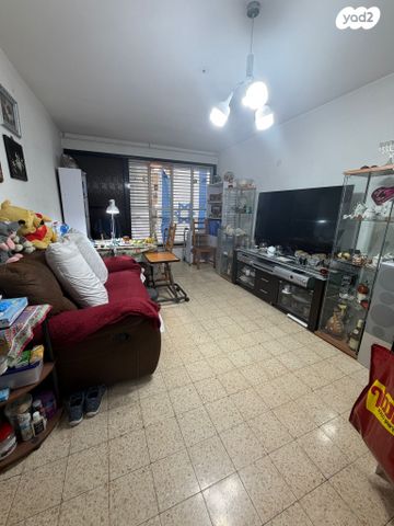 דירה, מעפילי אגוז 104, נווה חן, תל אביב יפו