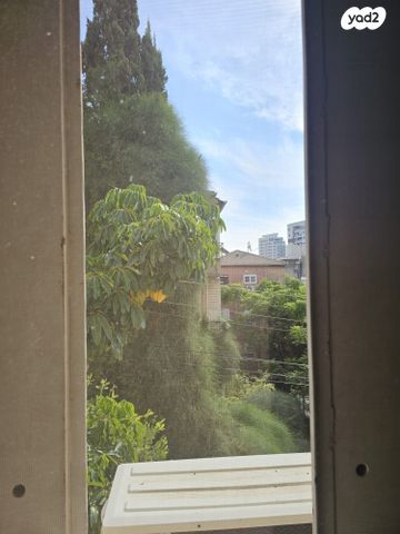 דירה, שדרות נחמה, שכונת חשמונאים, מרכז העיר א, רמת גן