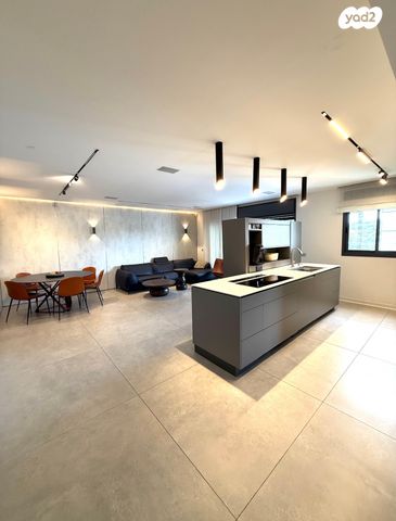 דירה, בינתחומי, הרצליה