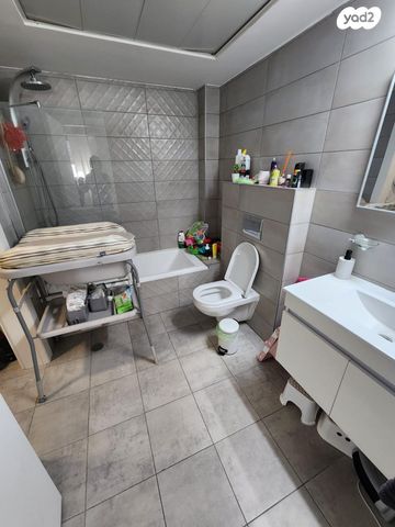 דירה, אברהם מחרז 18, סנטרל פארק / האצטדיון, באר שבע