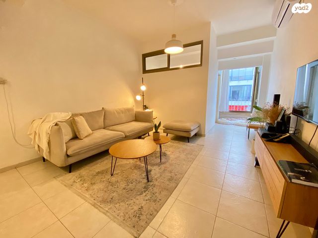 דירה, בוגרשוב 33, הצפון הישן - דרום, תל אביב יפו