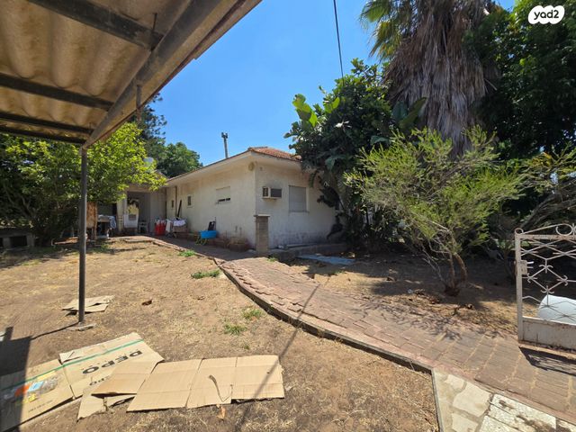 בית פרטי/ קוטג', יגאל 15, חדרה