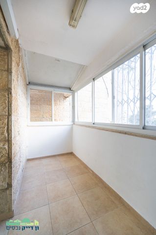 דירה, תירוש, ירושלים