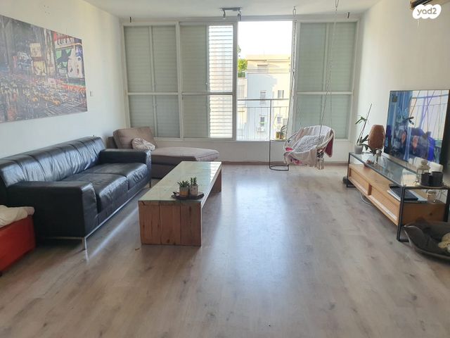 דירה, הדר, רמת השרון