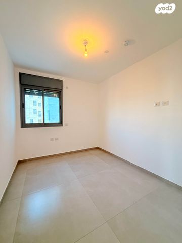 דירה, ש"י עגנון, שיכון רסקו, קרית אונו