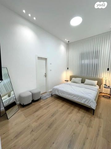 גג/ פנטהאוז, גדעון האוזנר, רמות הרכס, באר שבע