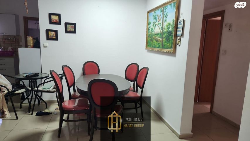 עוזי חיטמן 24