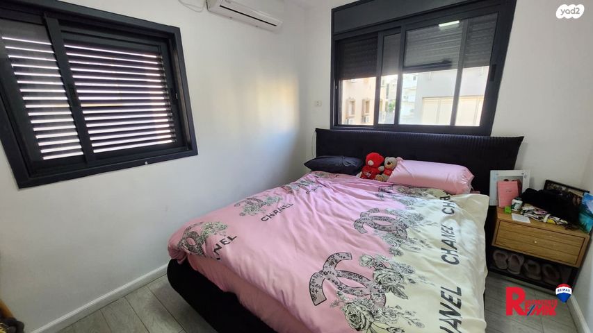 גג/ פנטהאוז, החשמונאים 15, גרין ועם, חולון