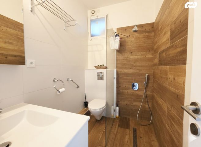 דירה, החליל, נאות אשלים, ראשון לציון