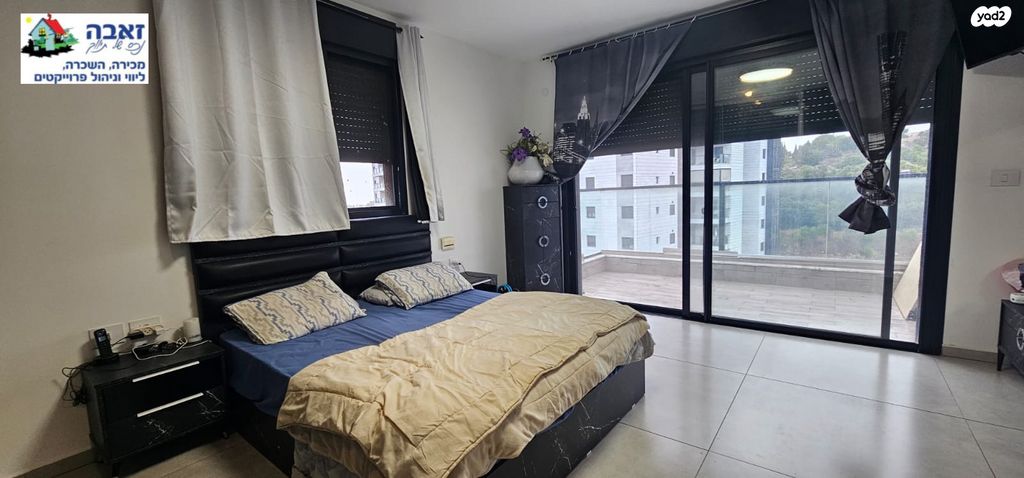 גג/ פנטהאוז, ברל כצנלסון, זיו, חיפה