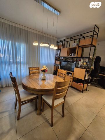 דירה, מבצע יפתח 2, פתח תקווה